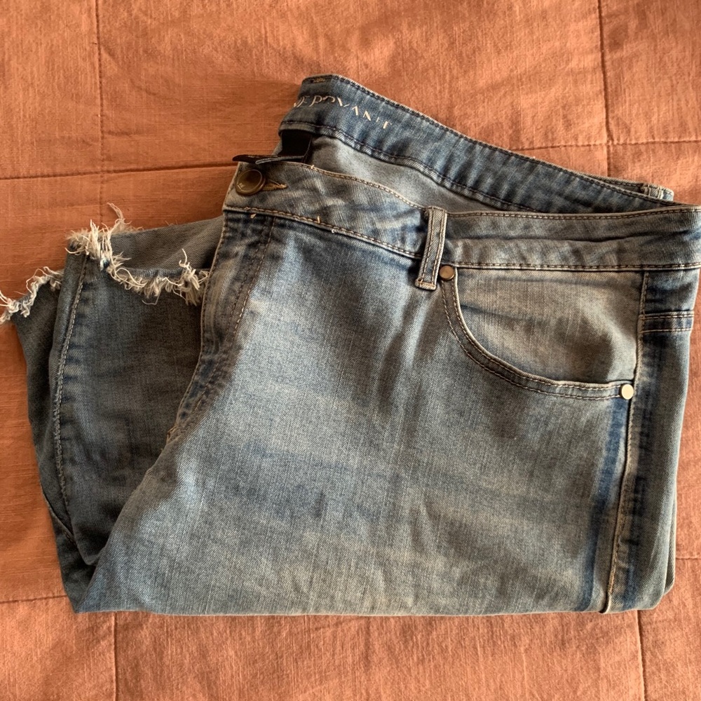 Raw edge Bermuda shorts